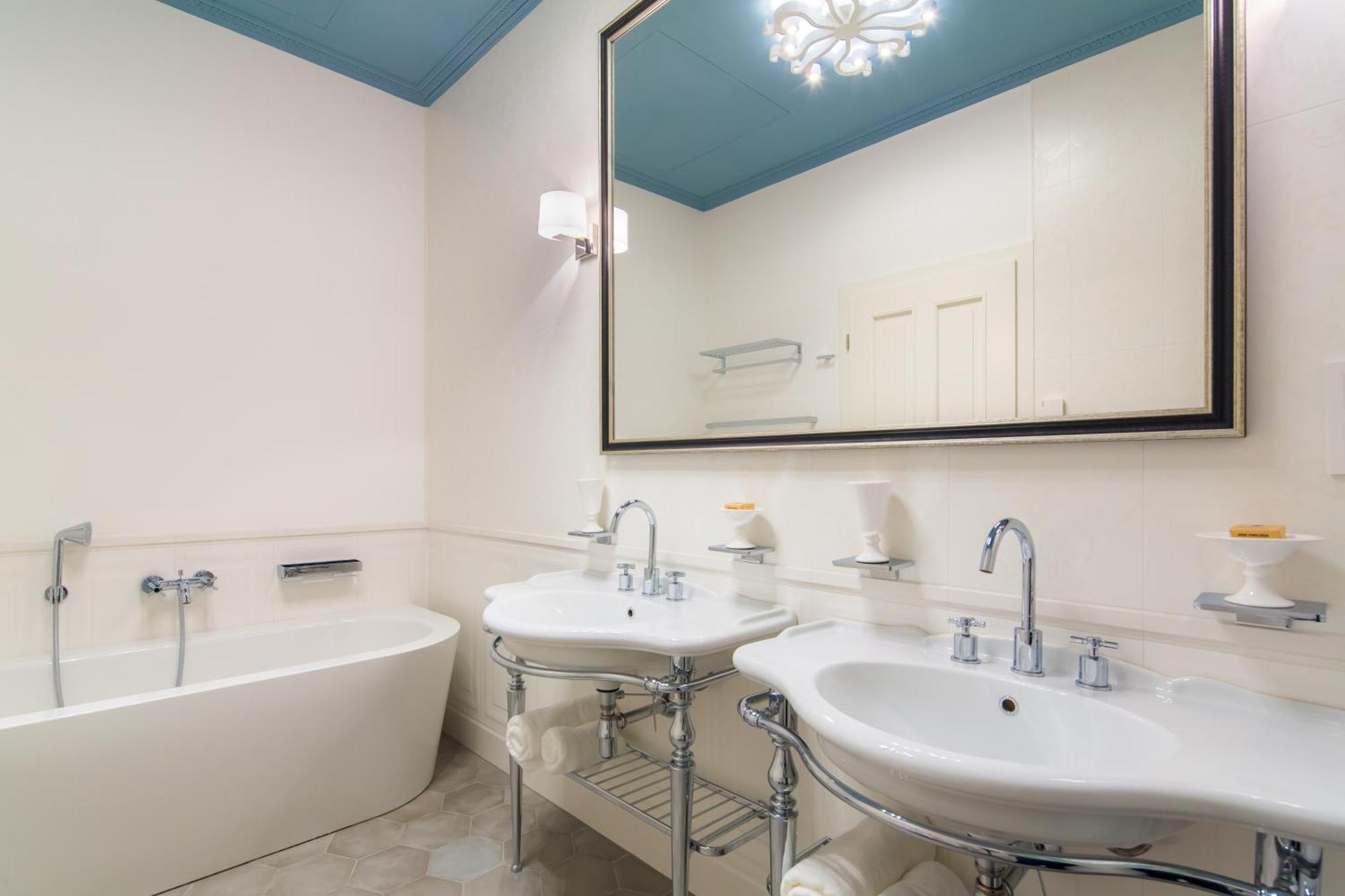 Rubin Luxury Apartments (Adults Only) Карловы Вары Номер фото