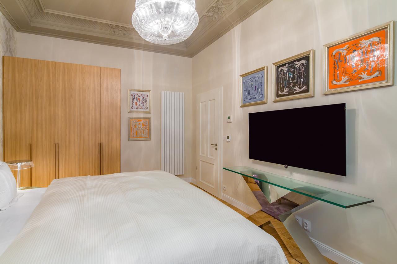 Rubin Luxury Apartments (Adults Only) Карловы Вары Экстерьер фото